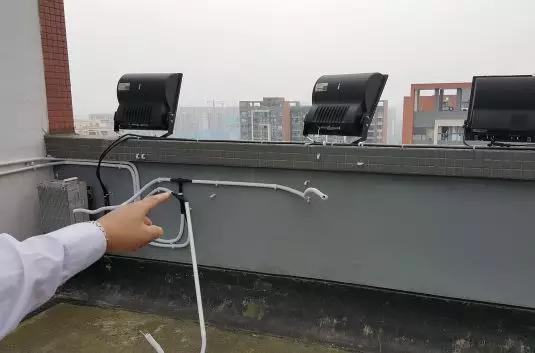 �ƻ���վ�����ƻ�վ�����ţ�ʱ���������ˡ�